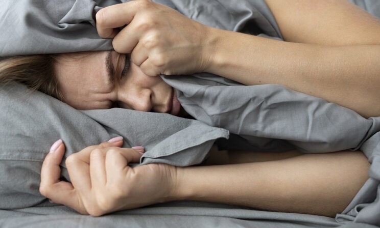 Ложусь поздно, а встаю рано. Сколько нужно спать, чтобы быть здоровым?