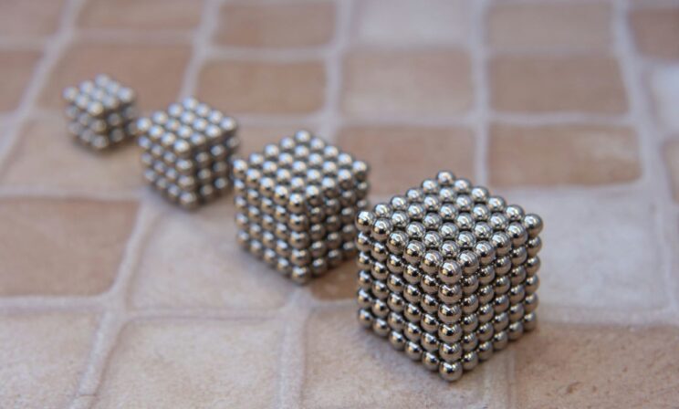 В Воронеже врачи спасли малыша, проглотившего почти 50 магнитов