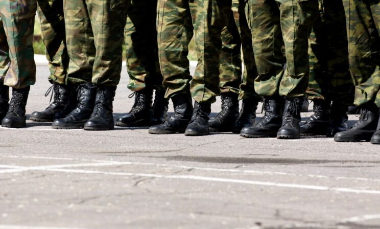 В Госдуму внесли законопроект о круглогодичном призыве в армию