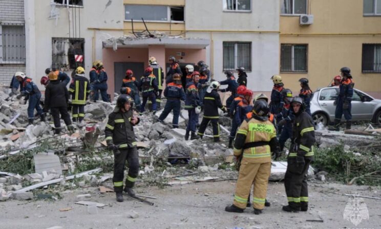 При взрыве газа в Саратове погибли семь человек, поисковые работы завершены