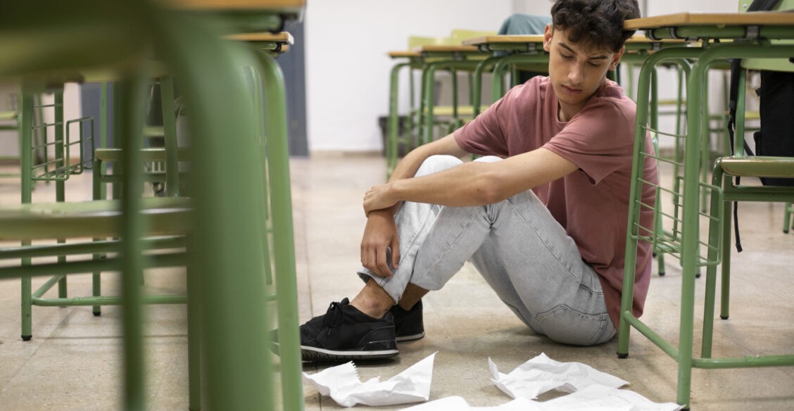 «В 10-й класс не возьмем, надо было лучше учиться». Что сделала мама