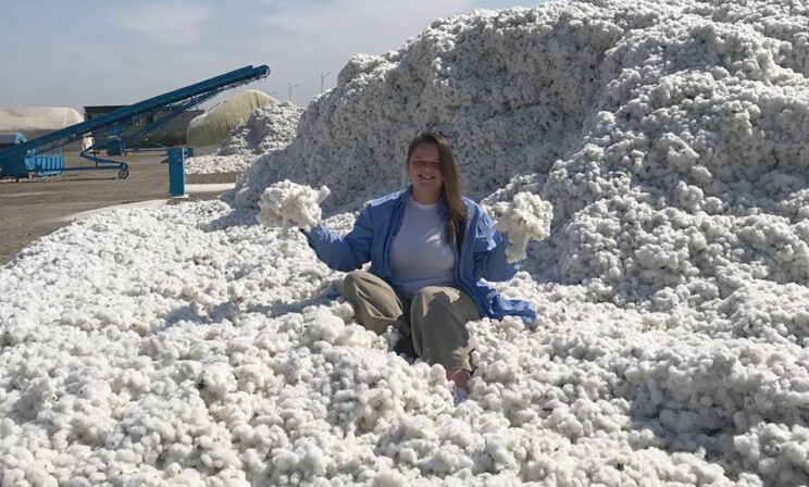 «Для моих новых друзей русская еда была экзотикой». Студентка — об учебе в Венгрии и Узбекистане