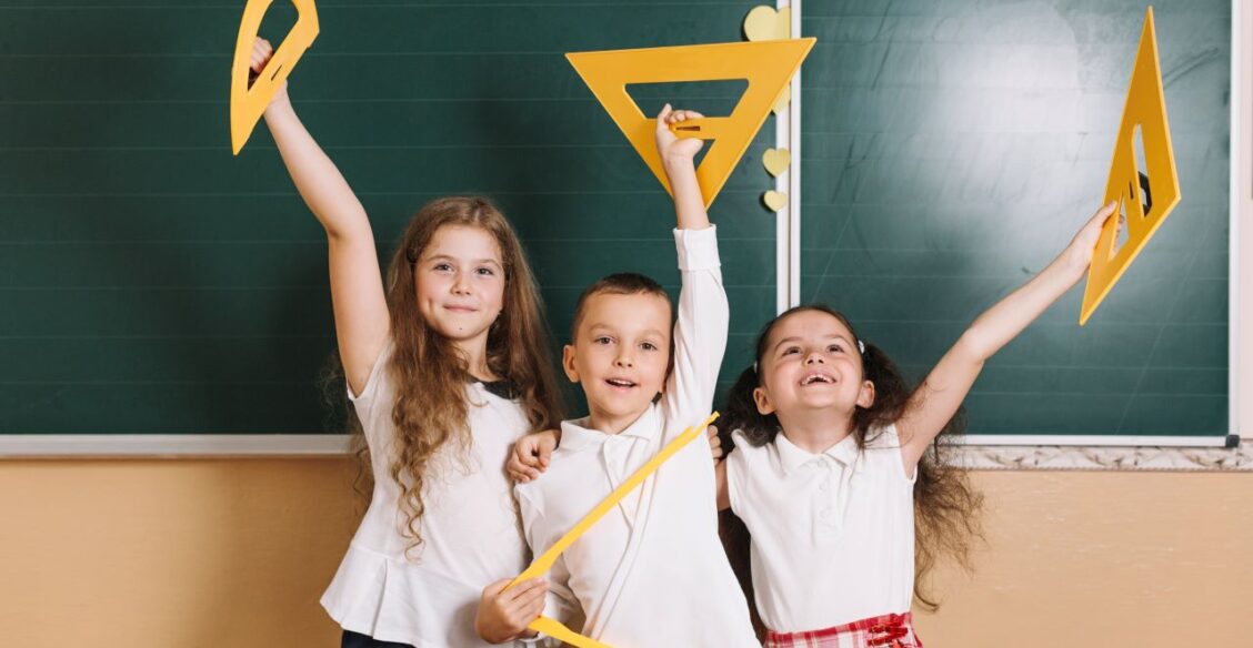 Депутаты предложили выплачивать семьям с детьми к 1 сентября до 50 тысяч рублей