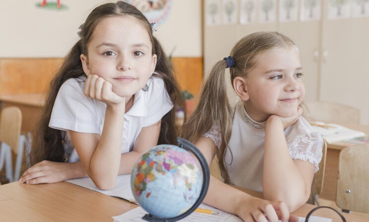 Меньше контрольных работ и оценки за поведение. Что изменится в школах с 1 сентября