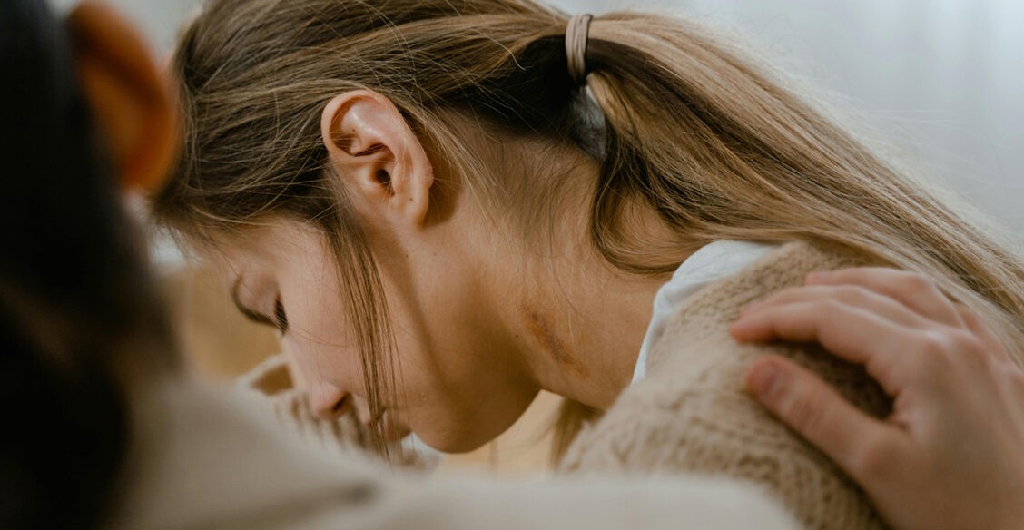 Узнала, что дочь курит вейп. Как объяснить ей, что это вредно?