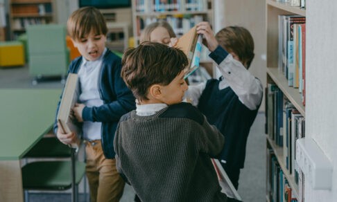 «Сын идет в пятый класс, у него будут новые учителя и одноклассники». 6 способов ему помочь