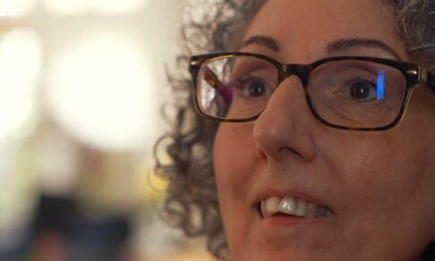 В Британии ИИ помог детям услышать голос больной матери впервые за 25 лет