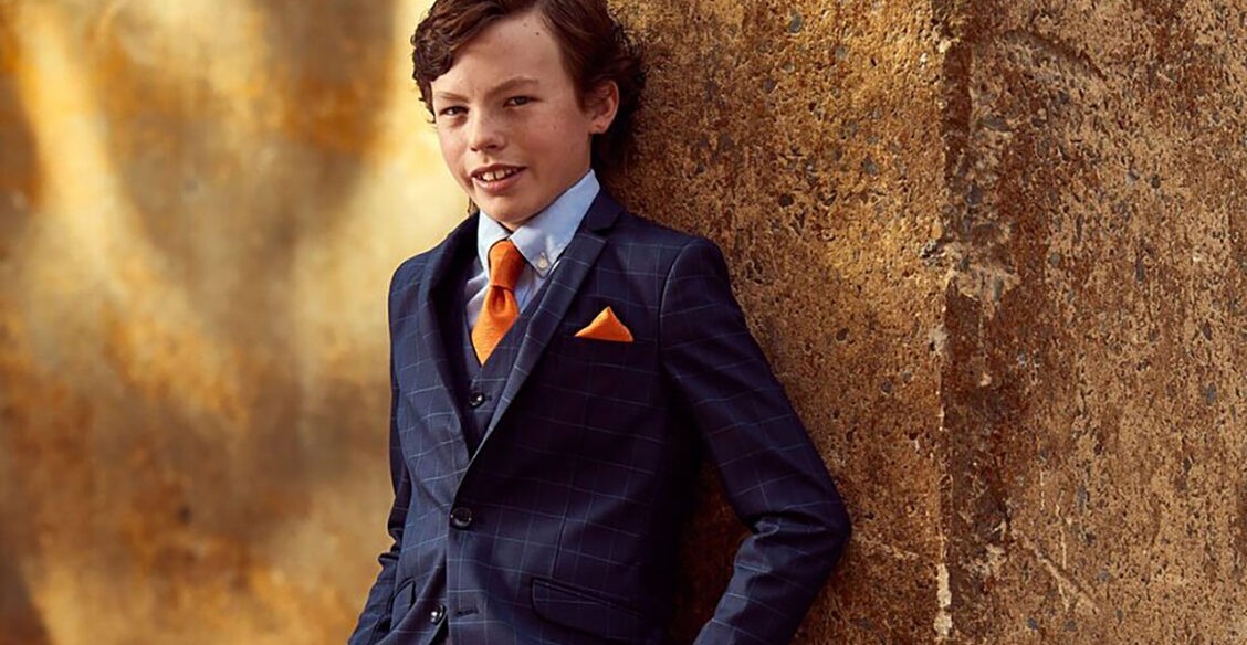 Майк в 12 лет окончил школу и колледж, а в 16 стал доктором наук