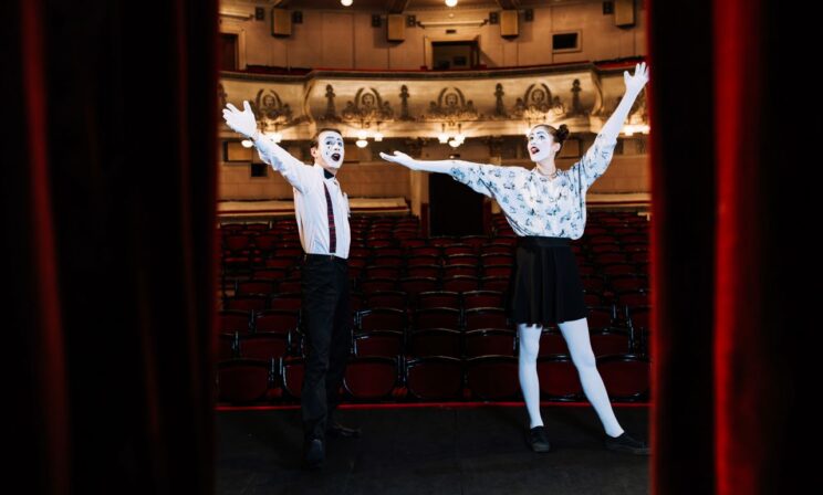 В творческие вузы России в 2025 году подано 85 тысяч заявлений