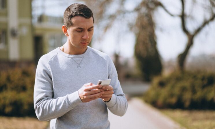 Пауза, техника и эмоции: МВД дало советы по защите от мошенников