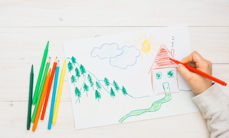 Детский сад в Австралии попросил у родителей заплатить за рисунки их детей