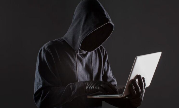 Мошенники начали выманивать коды под видом подачи налоговой декларации