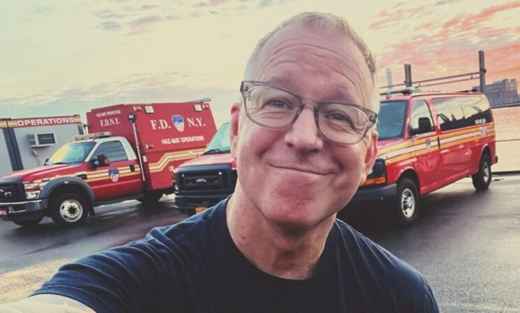 Миллионер с Уолл-стрит стал парамедиком и спасает жизни в Нью-Йорке