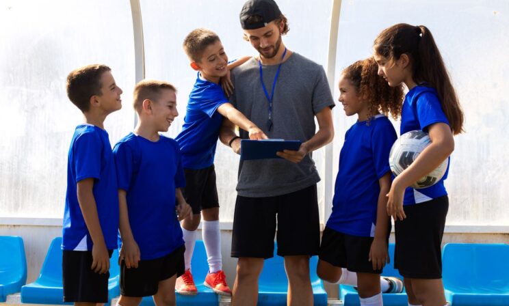 Тренеры в сельской местности получат выплаты до 2 млн рублей по «земской» программе