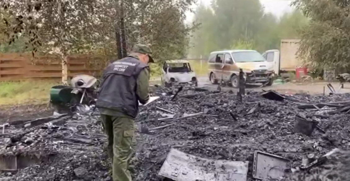 Трое детей из большой семьи погибли при пожаре в уральской деревне