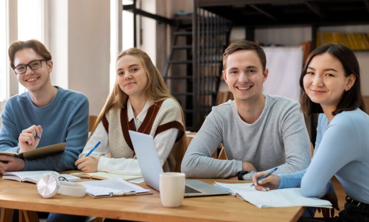 Президентские стипендии в России вырастут в четыре раза