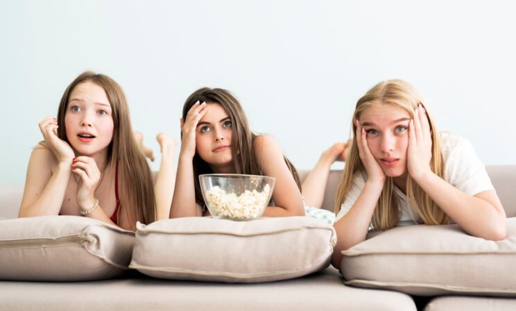 Опрос: молодежь предпочитает анимацию и реалистичное кино со смыслом