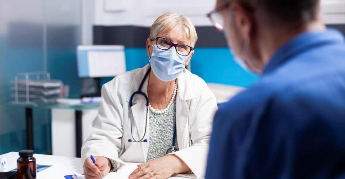 Роспотребнадзор сообщил о росте госпитализаций с ОРВИ