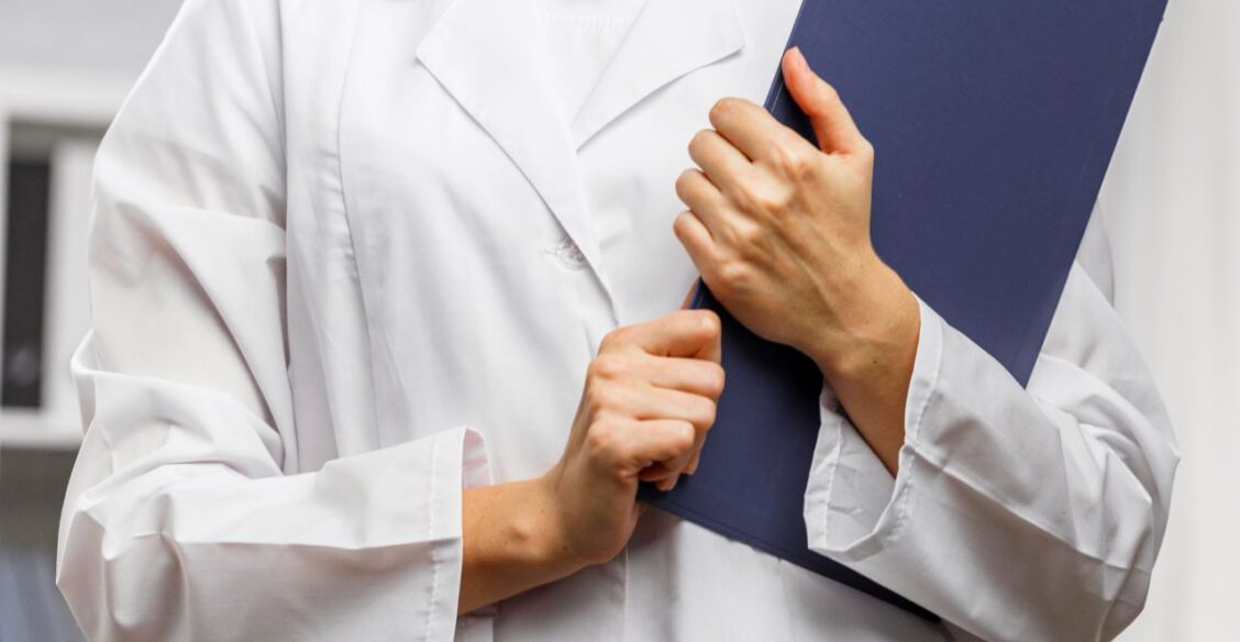 В Госдуме предложили ввести дополнительный выходной для медиков, дежуривших в новогоднюю ночь