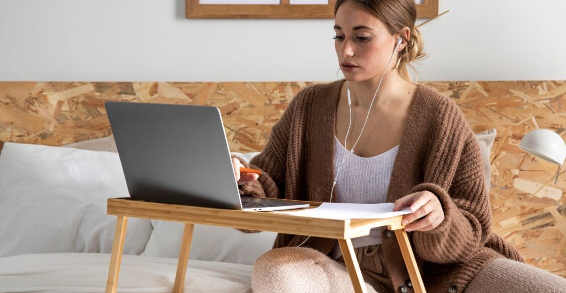 Исследование: работа на удаленке повышает зарплаты россиян на 35%