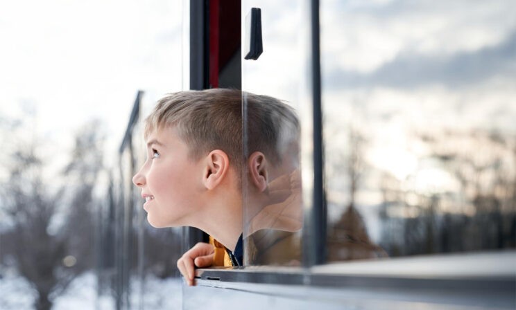 Может ли ребенок в 16 лет жить один?