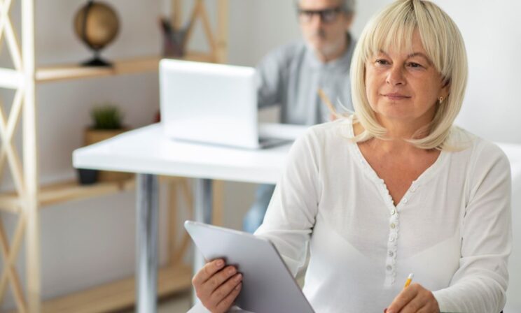 Российские работодатели чаще нанимают кандидатов старше 55 лет