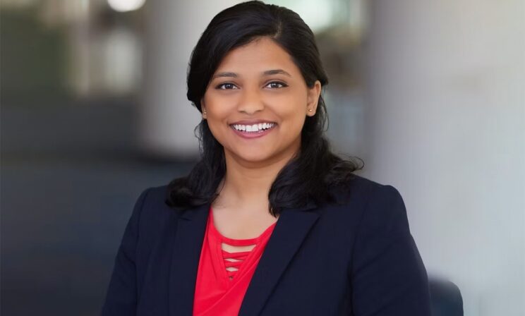 «Брат приходил из школы и рассказывал мне про атомы». Школьница в 17 лет сделала первое открытие в медицине