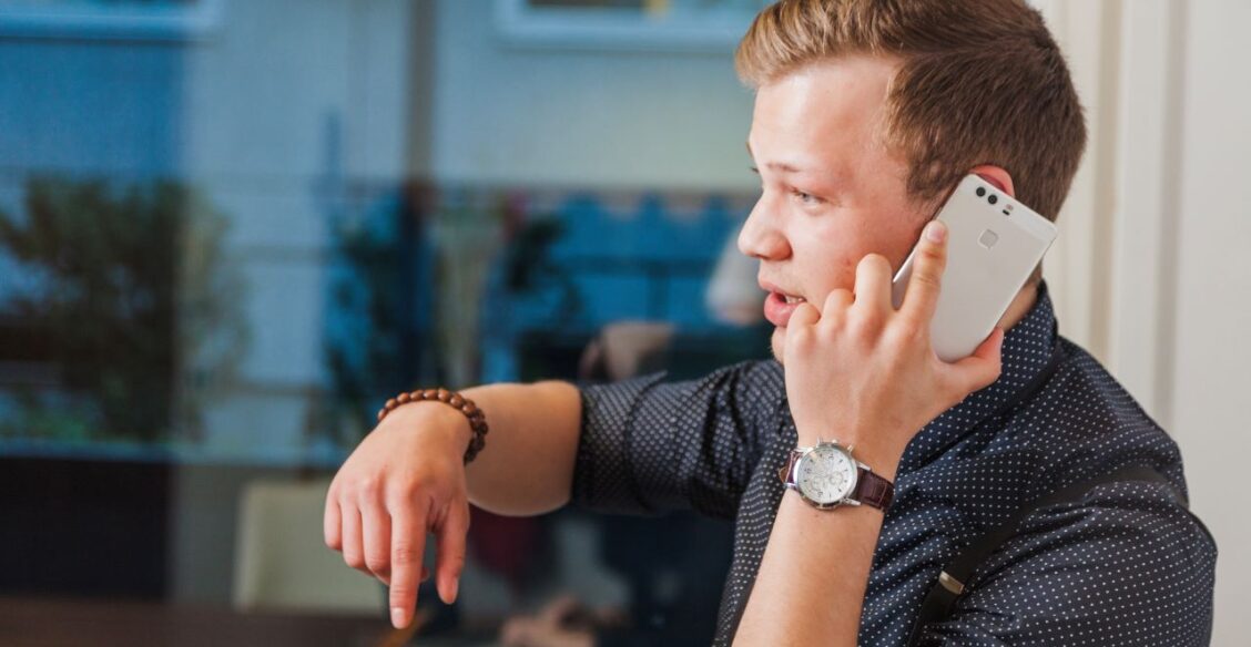 В России распространилось мошенничество с «перезвоном»