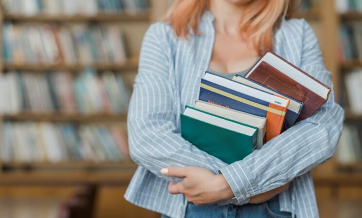 Минобрнауки определило число направлений с ограничением платного приема в вузах