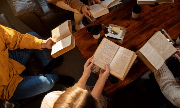 ВЦИОМ: 66% россиян любят читать