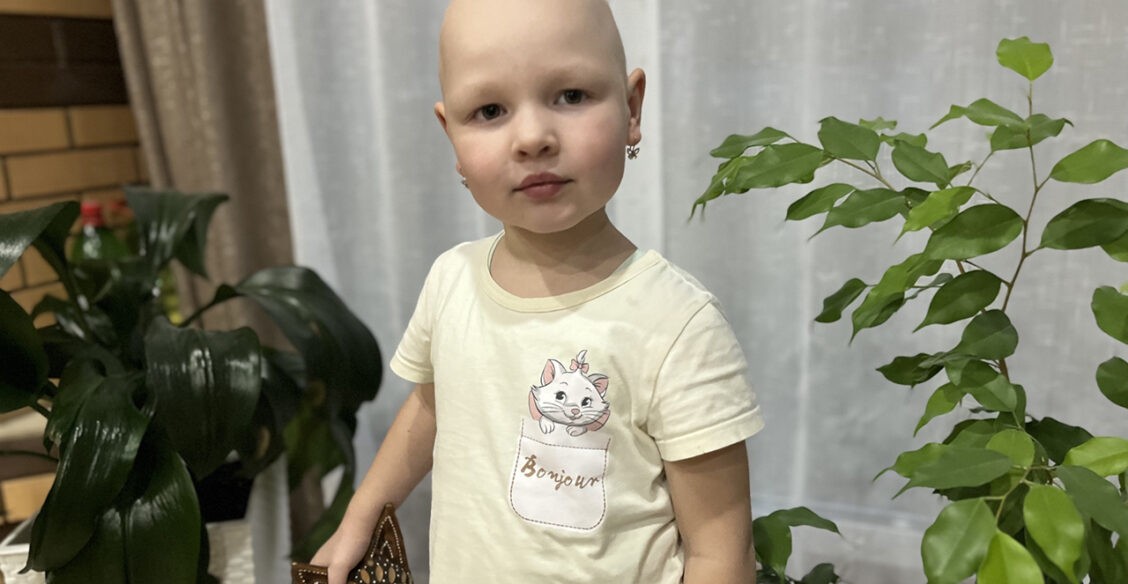 Врачи не знают, что с Дариной — такие случаи не описаны в медицинской литературе