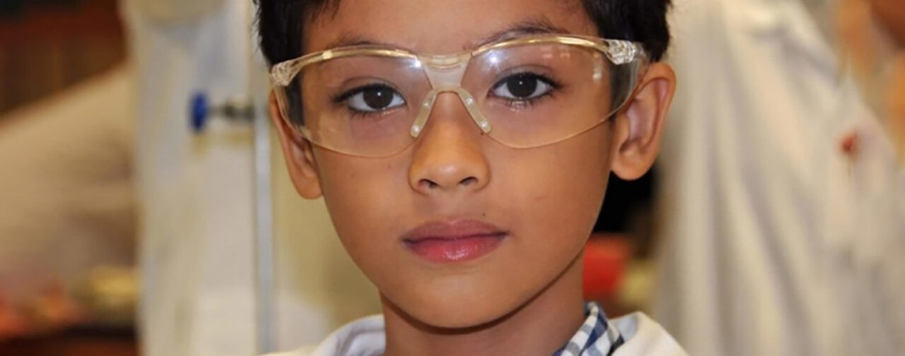 «Отец вел блог об успехах детей-вундеркиндов». Что стало со старшим сыном