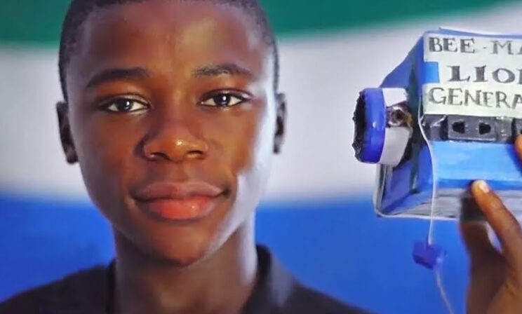 Африканский школьник сам собрал генератор и радиостанцию. После этого его приняли в университет