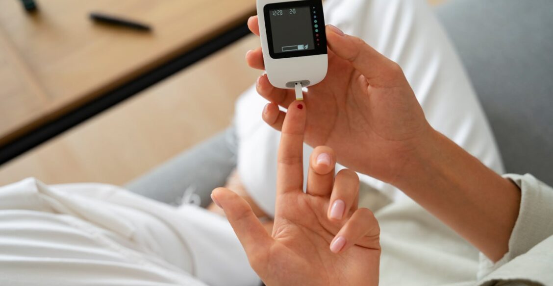 Эксперт: число россиян с диабетом растет из-за их образа жизни