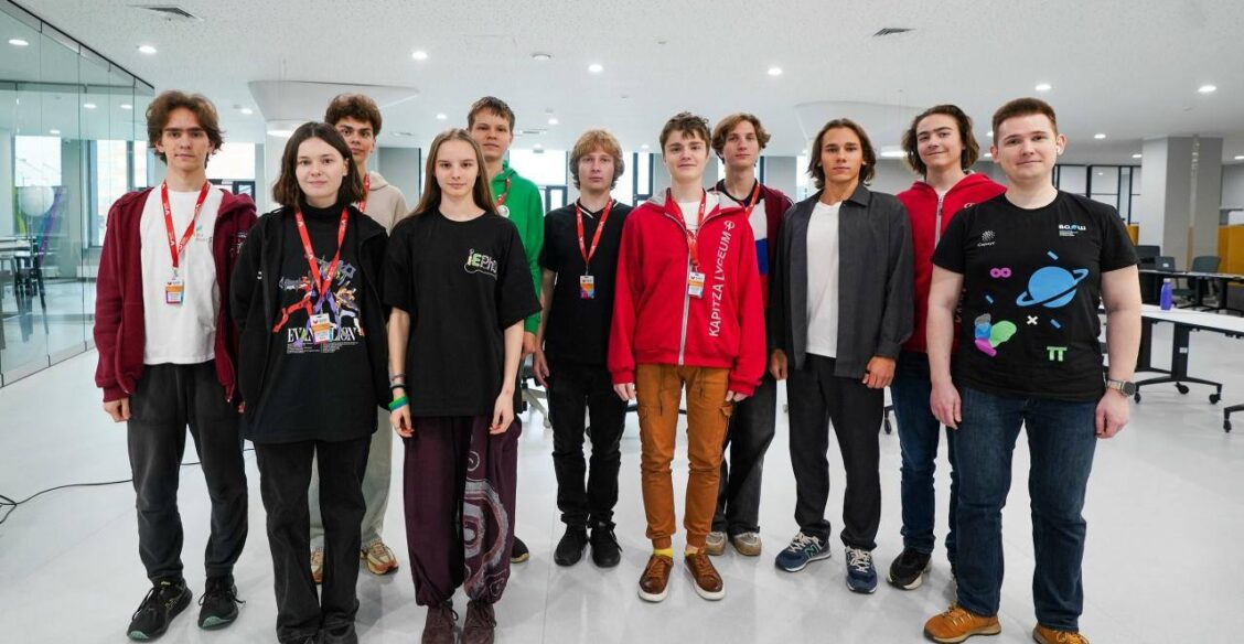 Российские школьники завоевали 10 медалей на астрономической олимпиаде