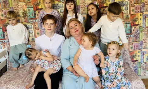 «Хочется еще на свадьбе Агаты погулять...» Помогите спасти многодетную бабушку