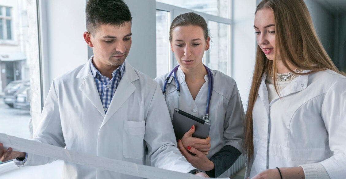 В России принят закон об обязательной отработке студентов-медиков. Главное