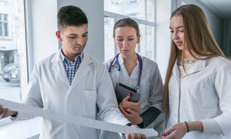 В России принят закон об обязательной отработке студентов-медиков. Главное