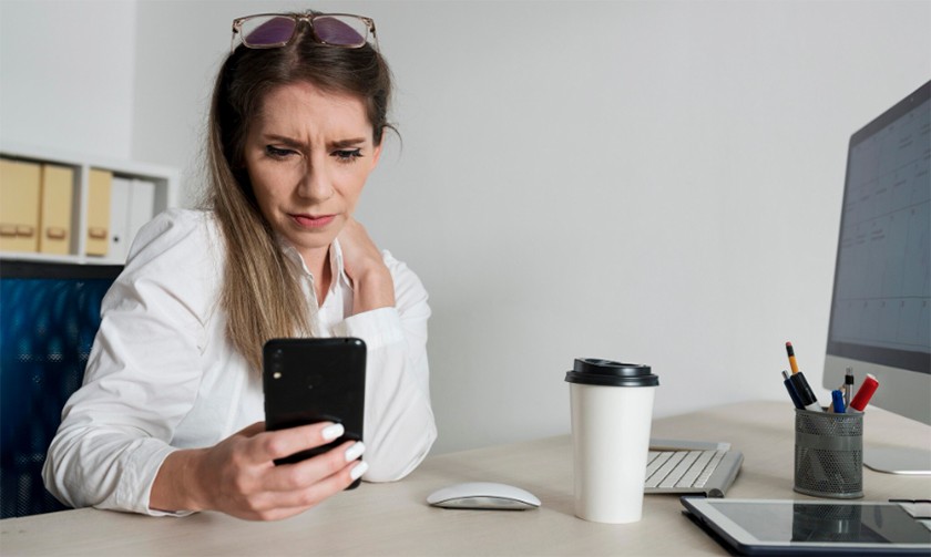 Учитель не ставит оценки в электронный журнал. Как быть родителям?