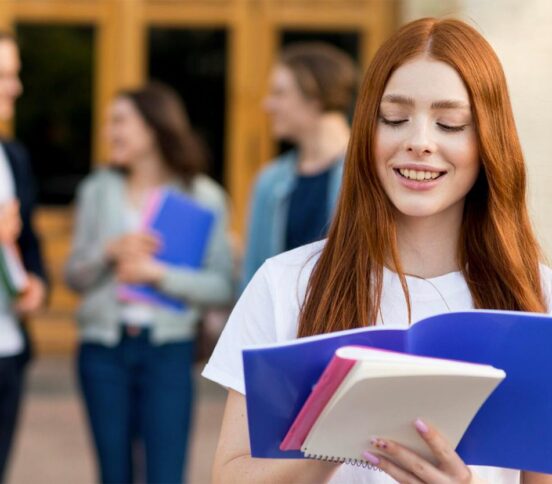 «50 баллов — это вовсе не двоечник». Такой проходной балл оставили для 10% платных направлений