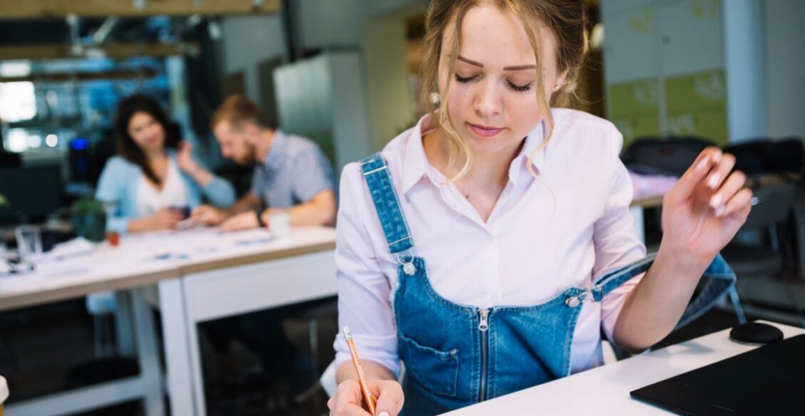 В Подмосковье многодетным семьям положена выплата за каждого учащегося колледжа