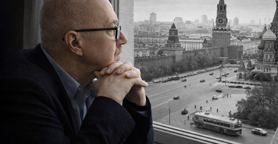 «Эх ты! Даже папа знает!» — стыдила меня мама. Денис Драгунский вспоминает о детстве