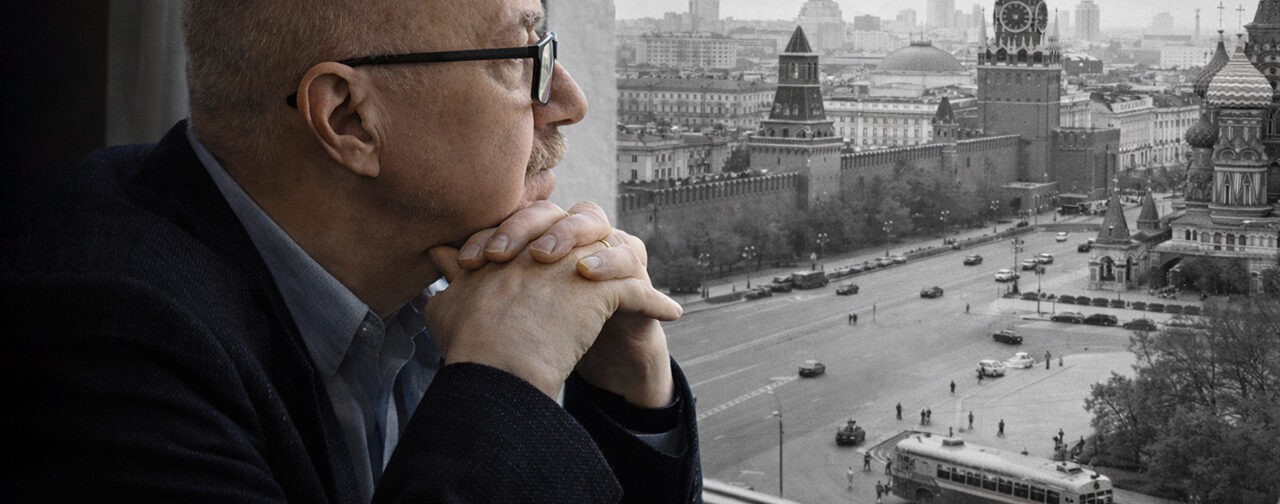 «Эх ты! Даже папа знает!» — стыдила меня мама. Денис Драгунский вспоминает о детстве