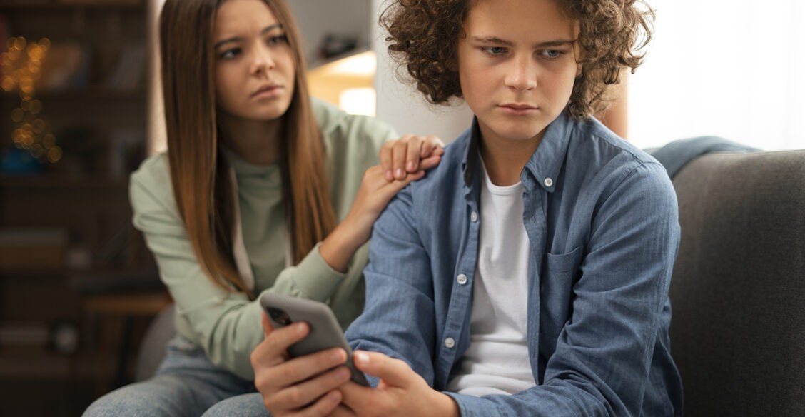 Как говорить с ребенком, который узнал о трагедии из интернета