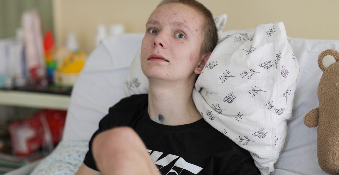 Кирилл два часа лежал на дороге без сознания