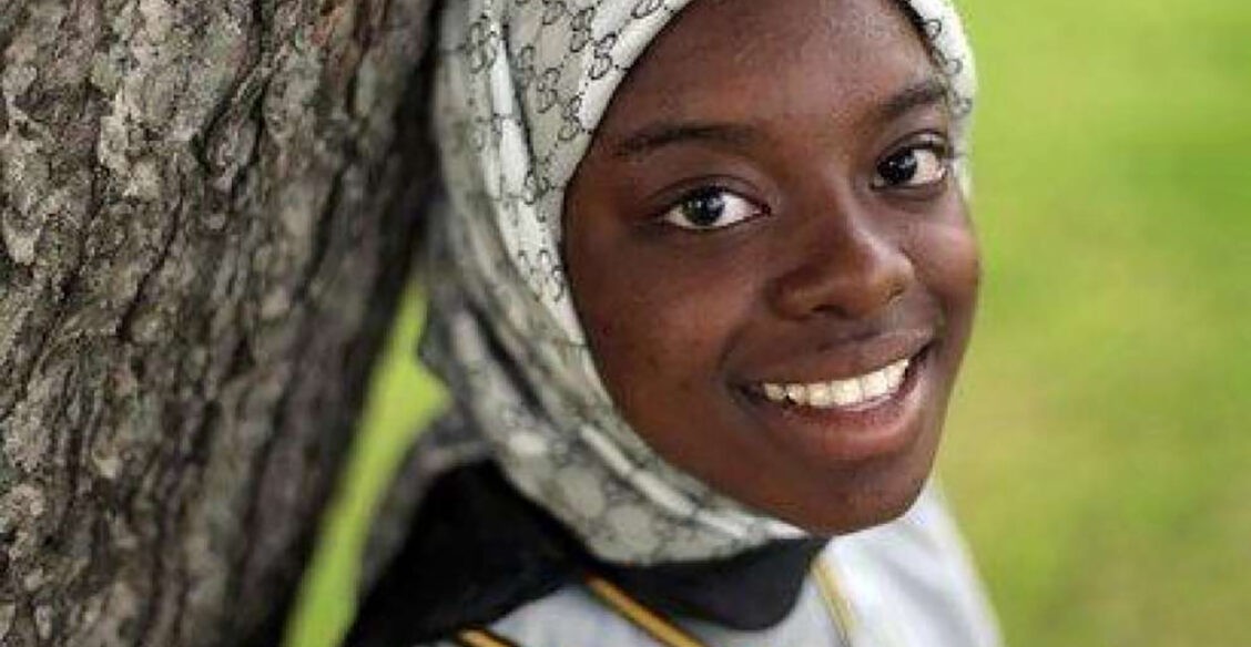 Пошла в школу позже братьев, но поступила в Гарвард в 15 лет. История девочки из многодетной семьи