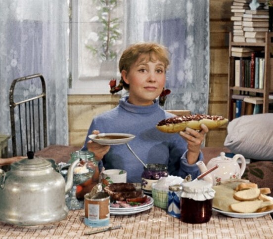 У фильма «Девчата» мог быть другой финал. Истории, которые остались за кадром