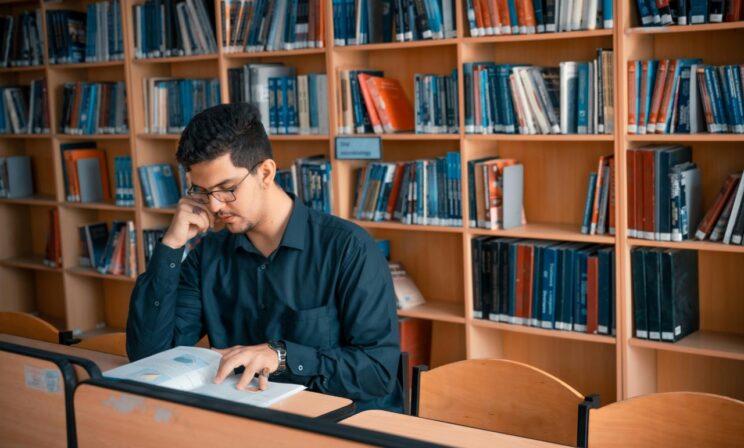 Три российских вуза получили предостережения Рособрнадзора