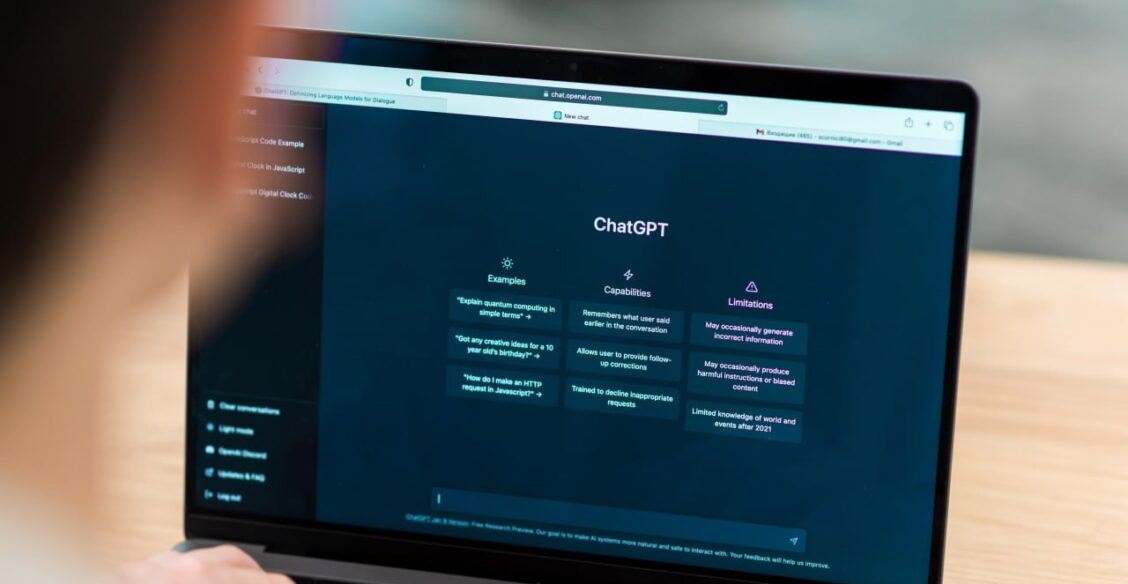 Создатель ChatGPT наймет работника, который будет отслеживать угрозы от ИИ