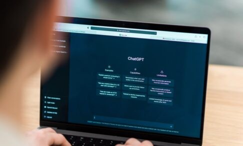 Создатель ChatGPT наймет работника, который будет отслеживать угрозы от ИИ